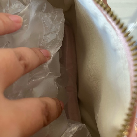 Brand new light pink Hello Kitty handbag - Picture 3 of 9